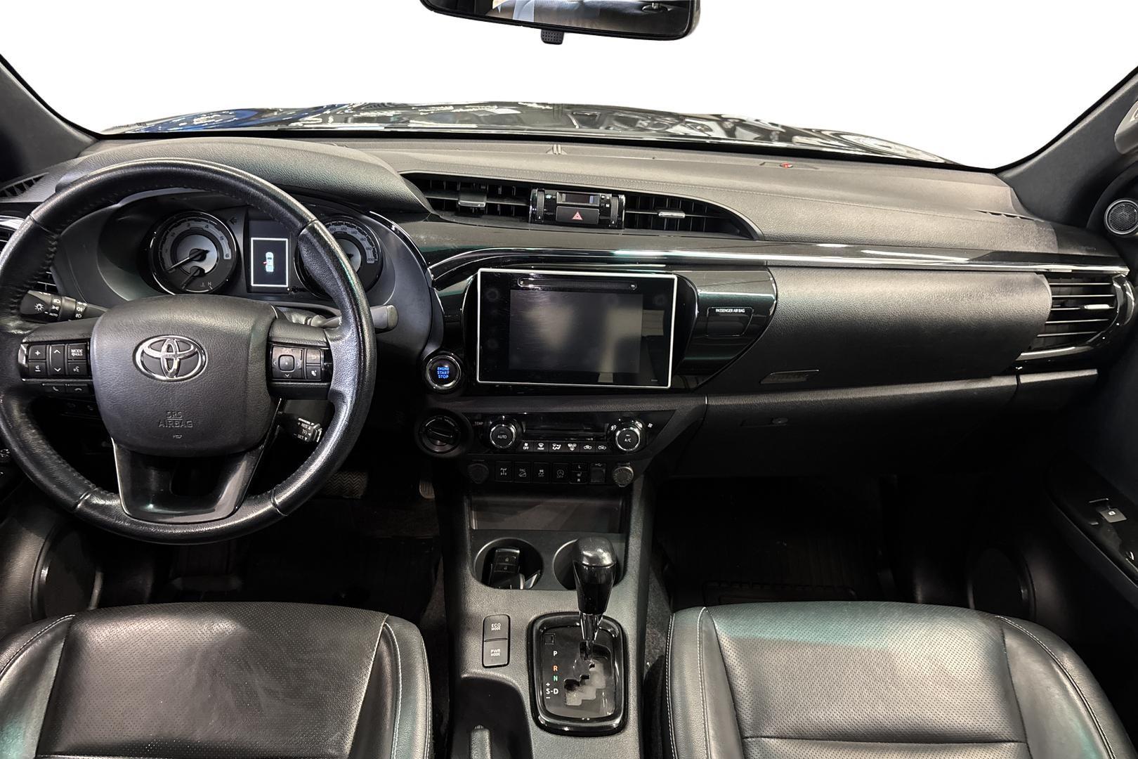 TOYOTA HILUX 2018