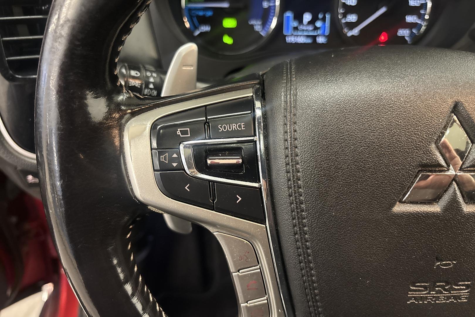 Mitsubishi Outlander PHEV 19