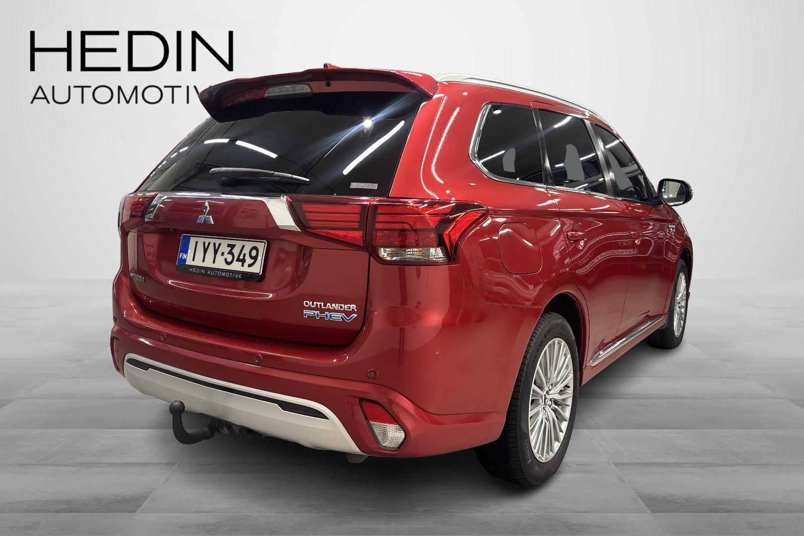 Mitsubishi Outlander PHEV 2