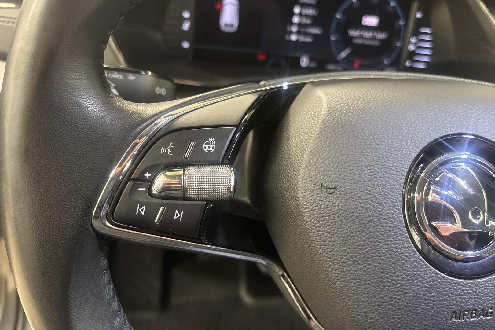 SKODA OCTAVIA 2023