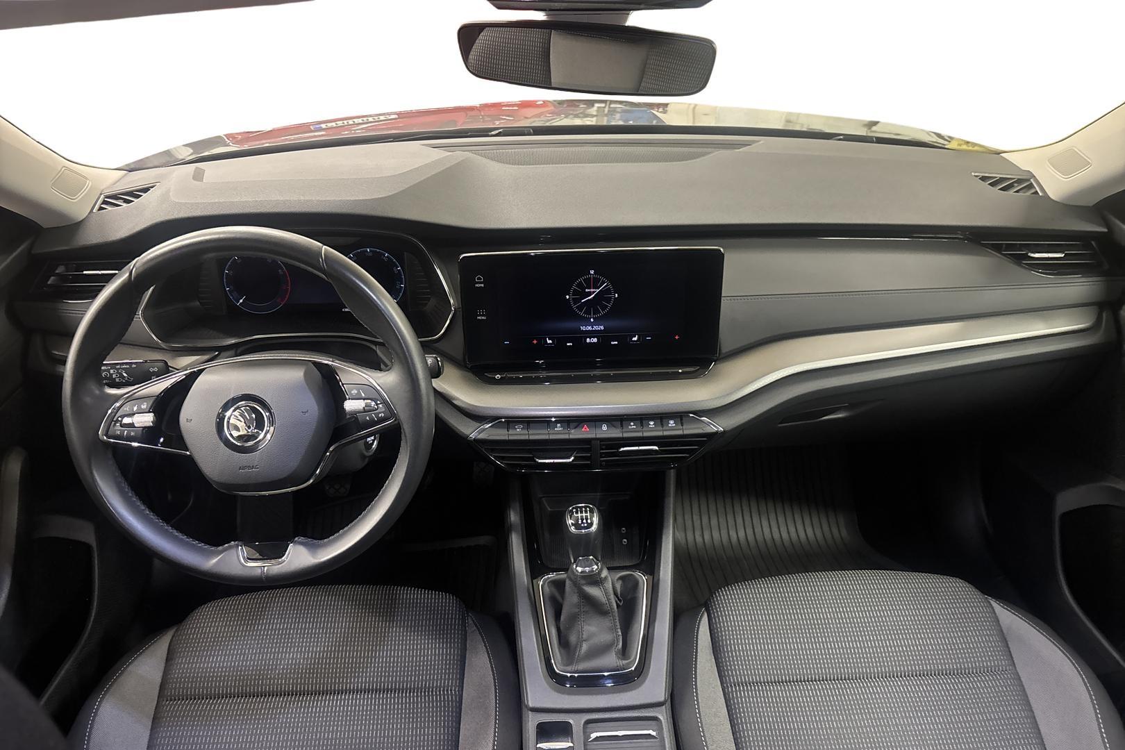 SKODA OCTAVIA 2023