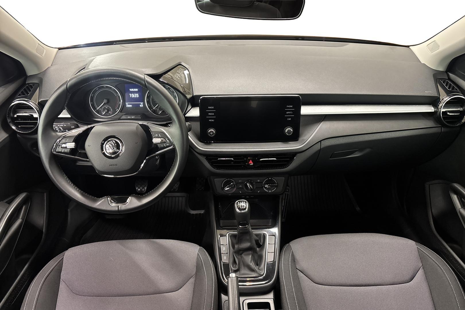 SKODA FABIA 2023