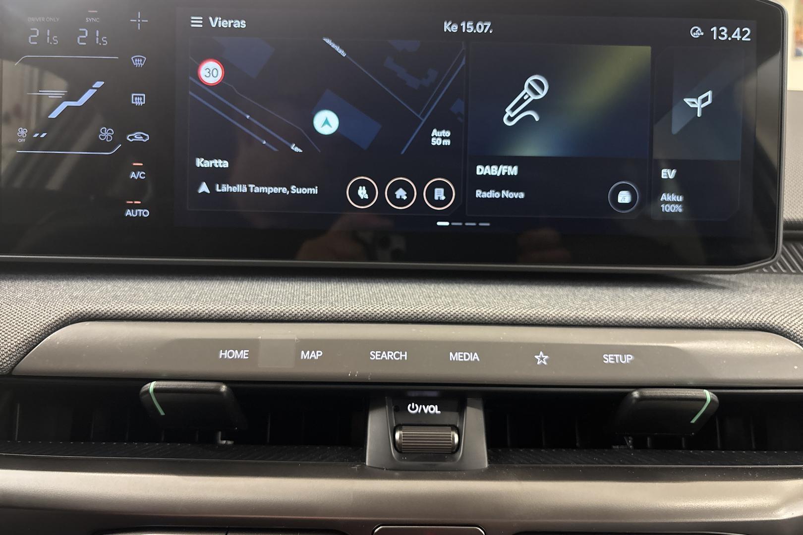 Kia EV4 2025