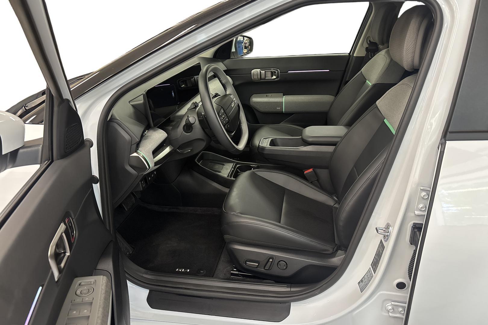 Kia EV4 2025
