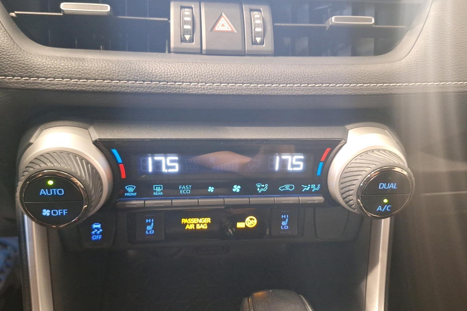 Toyota RAV4 2021