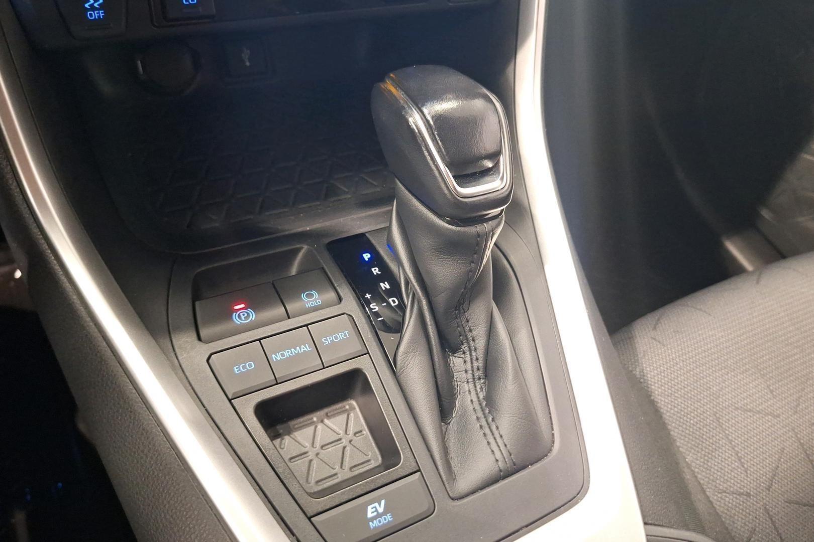 Toyota RAV4 2021