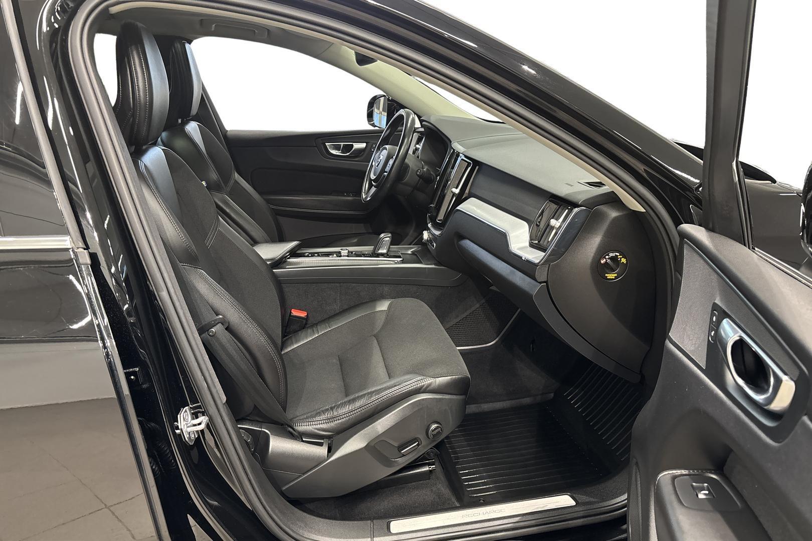 VOLVO XC60 2020