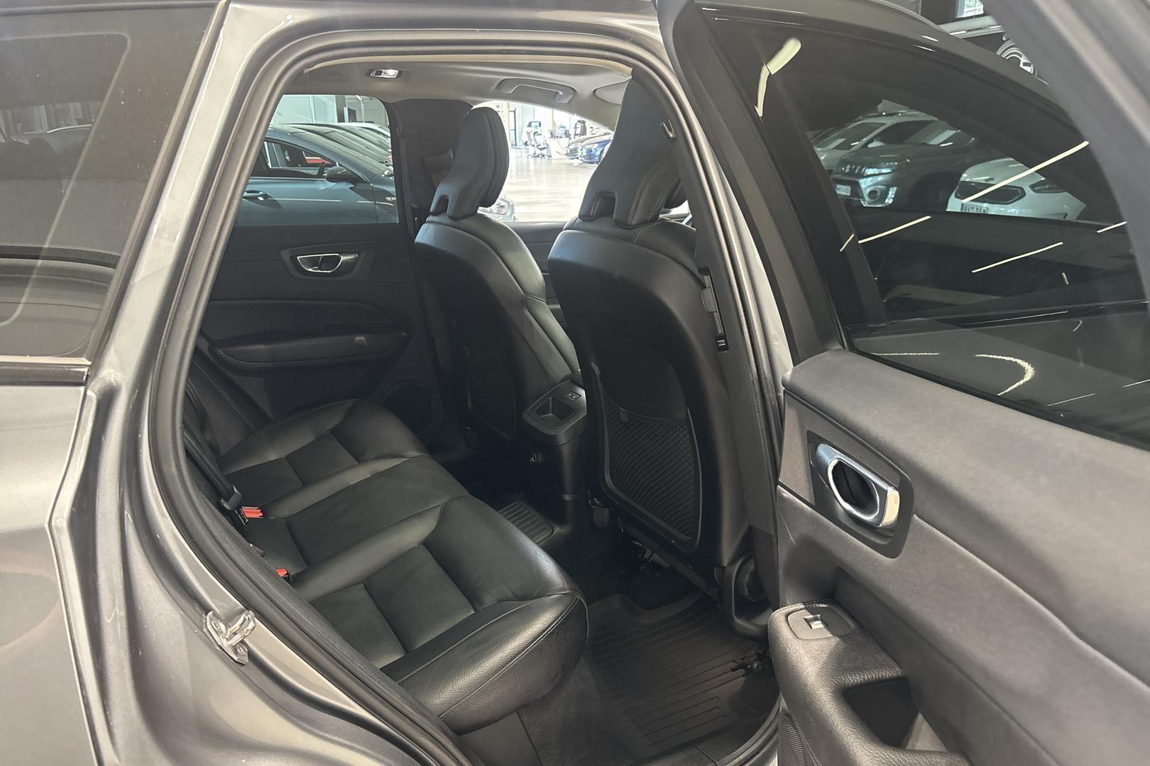 Volvo XC60 11