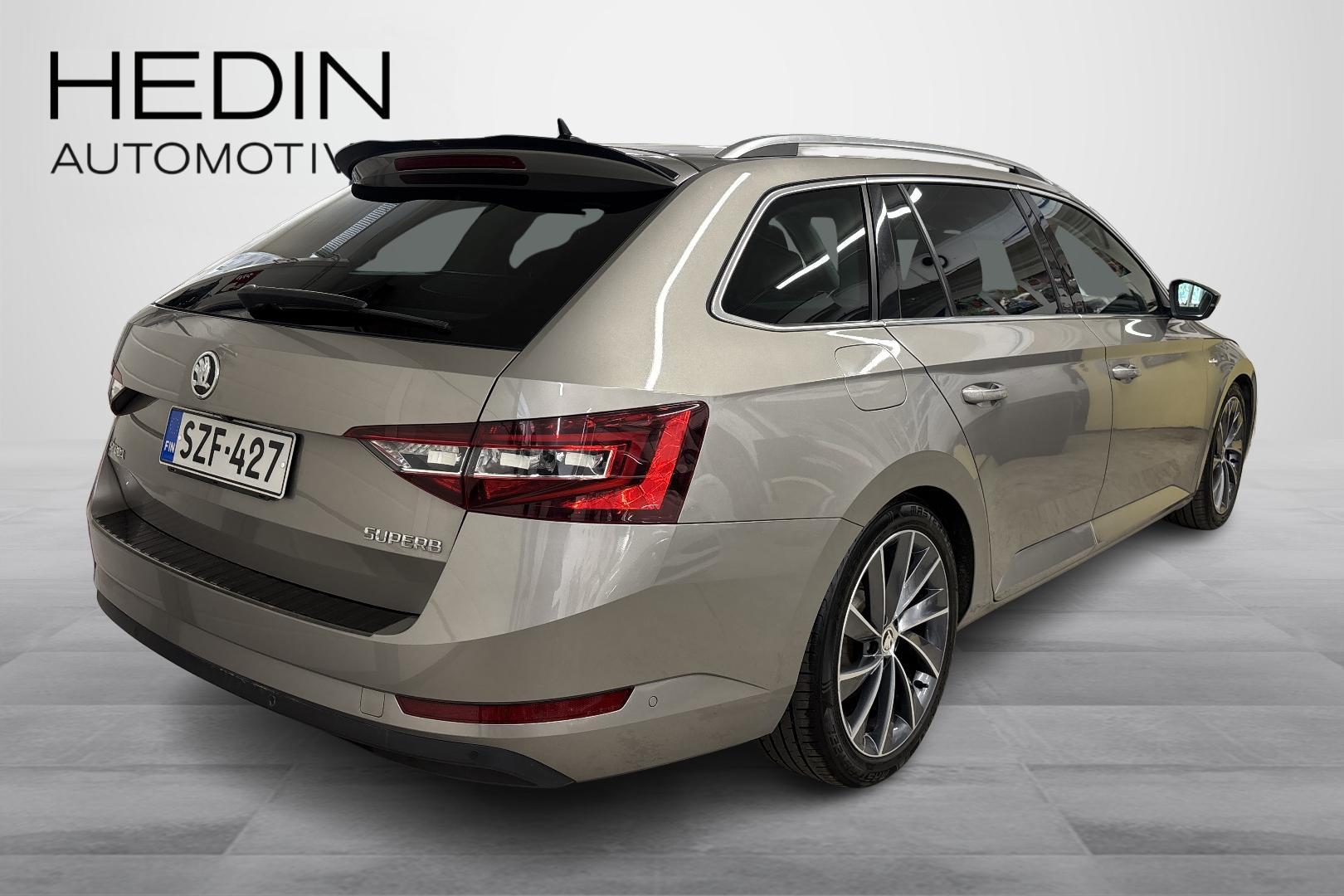SKODA SUPERB 2016