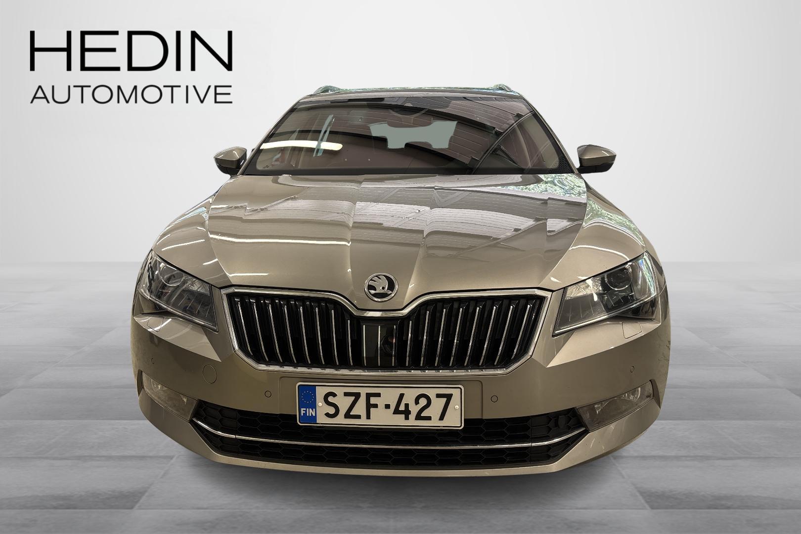 SKODA SUPERB 2016