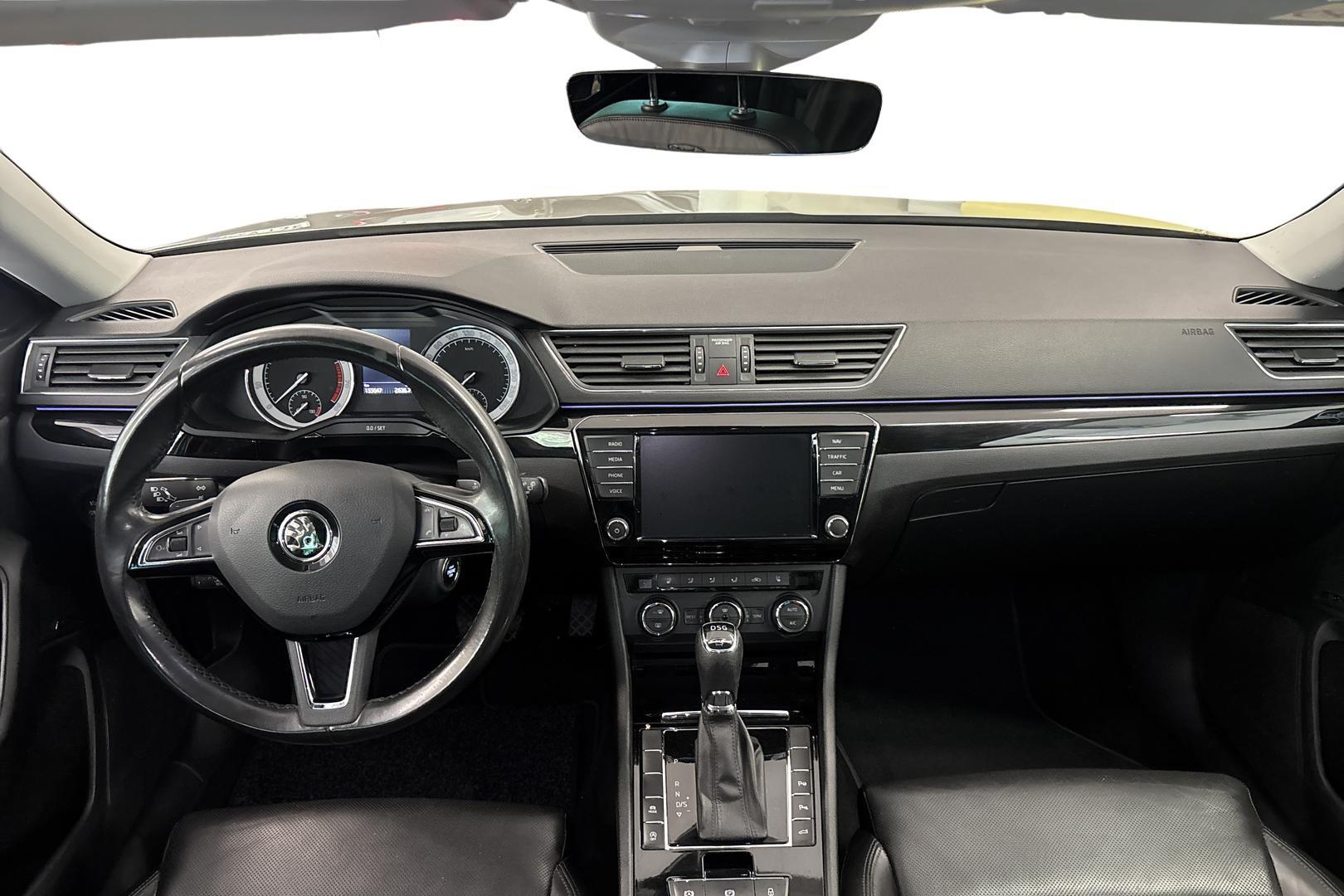 SKODA SUPERB 2016