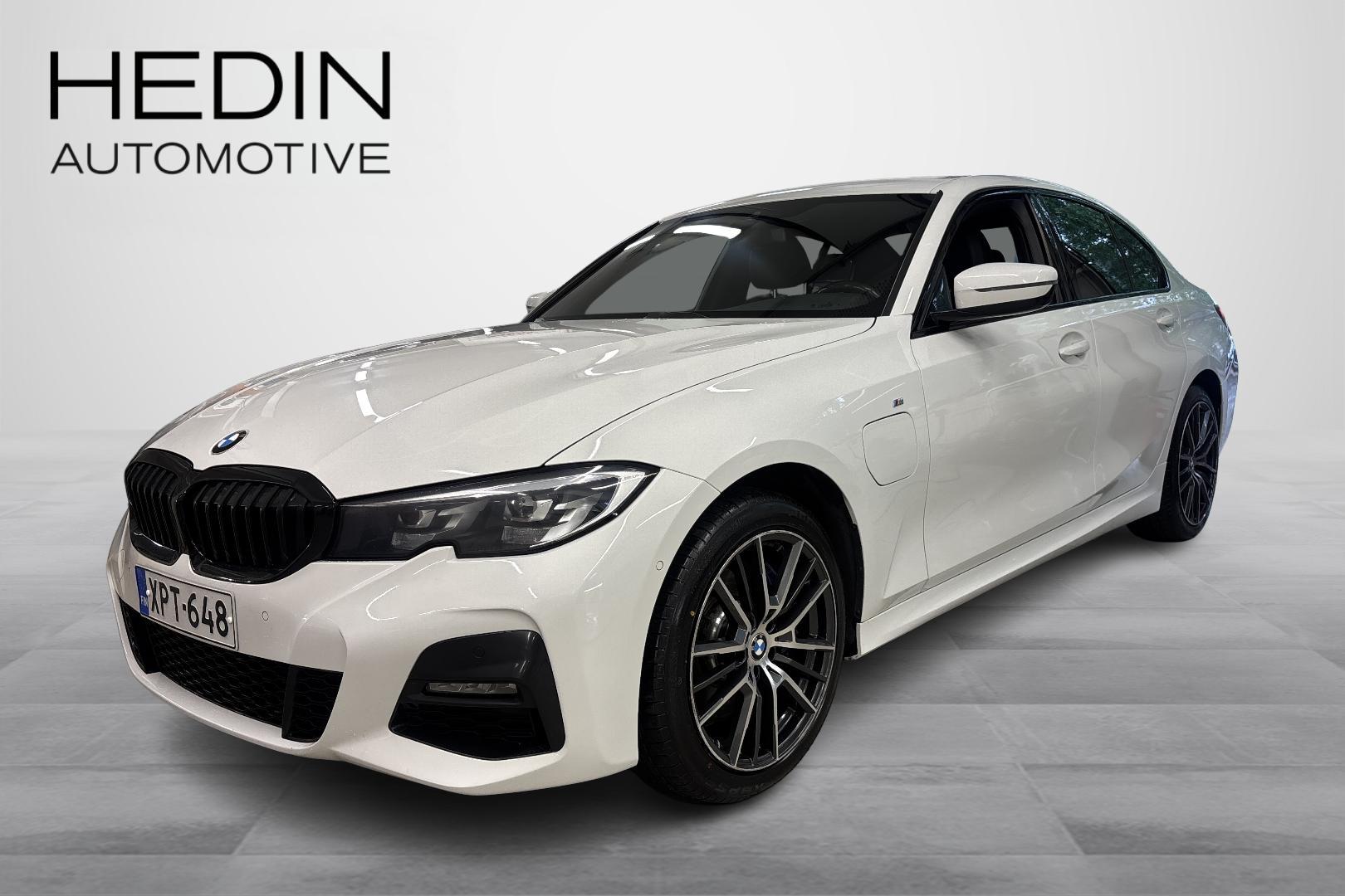 BMW 330 2021
