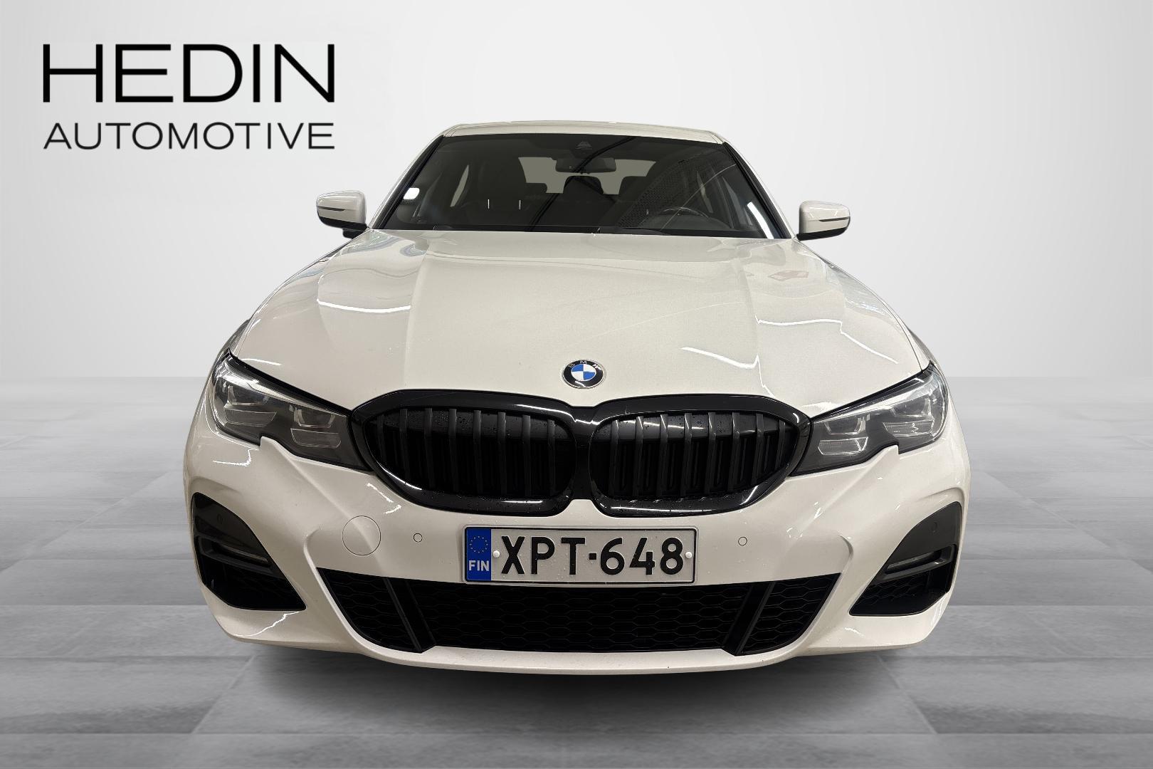 BMW 330 2021