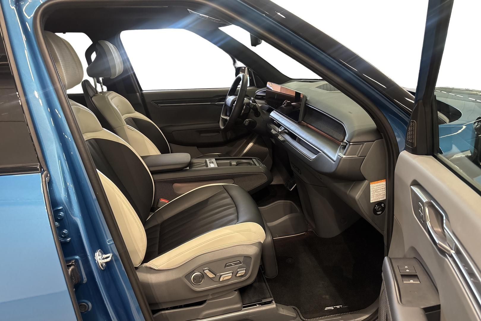 Kia EV9 12