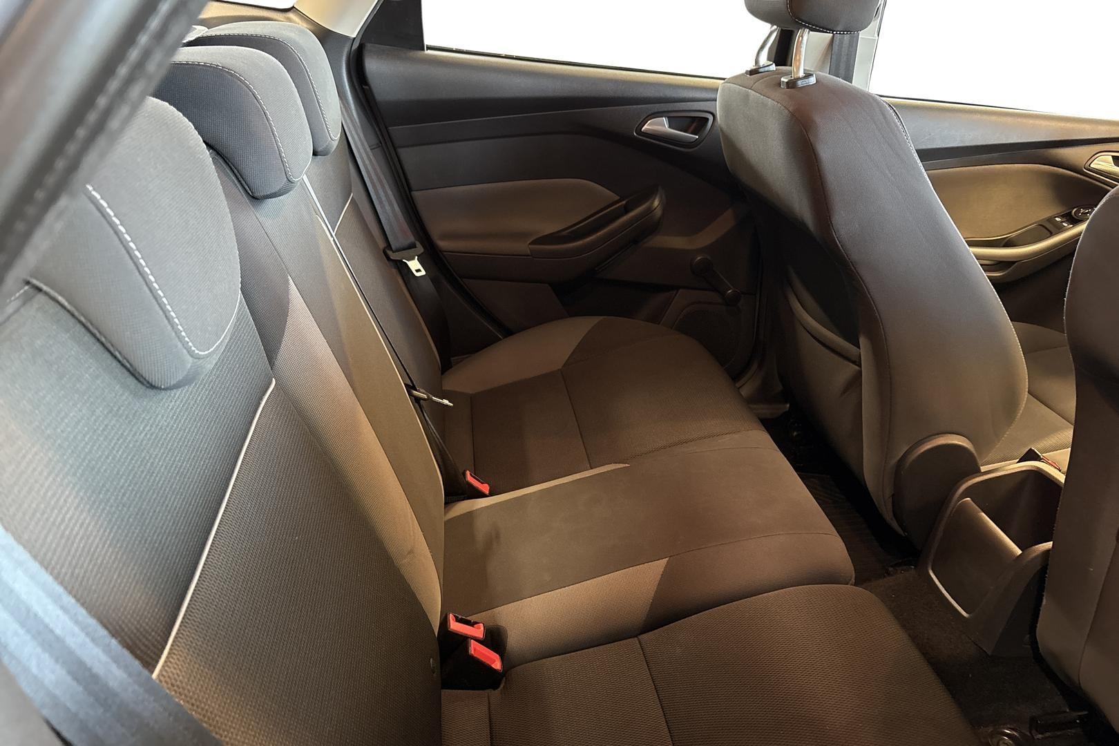 Ford Focus 11