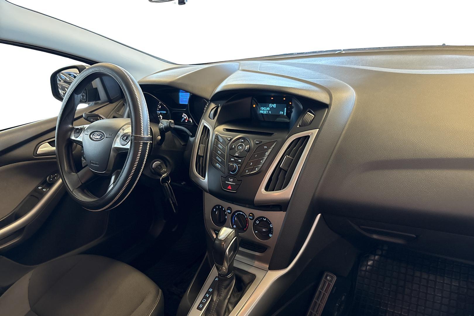 Ford Focus 12