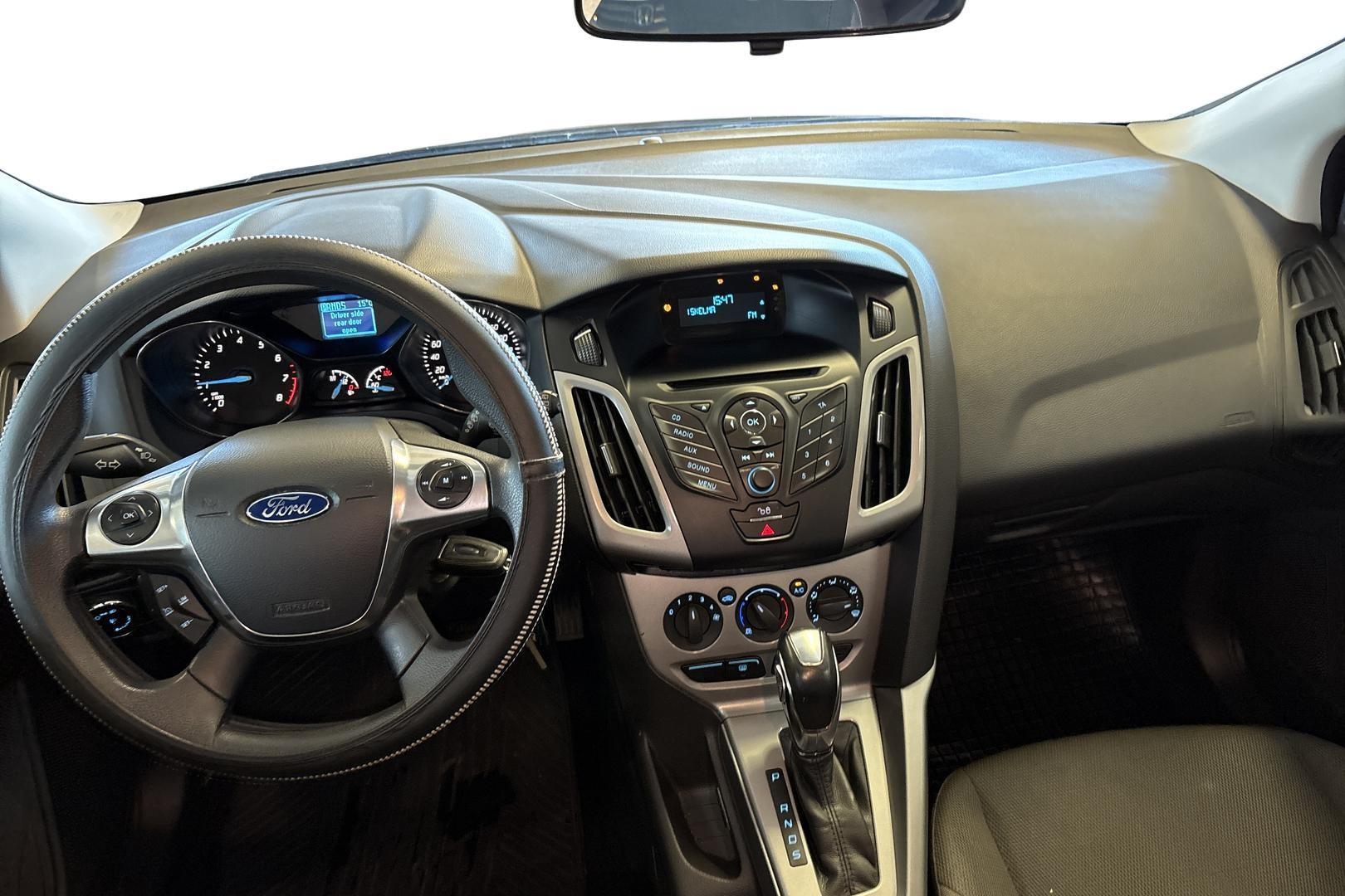 Ford Focus 8