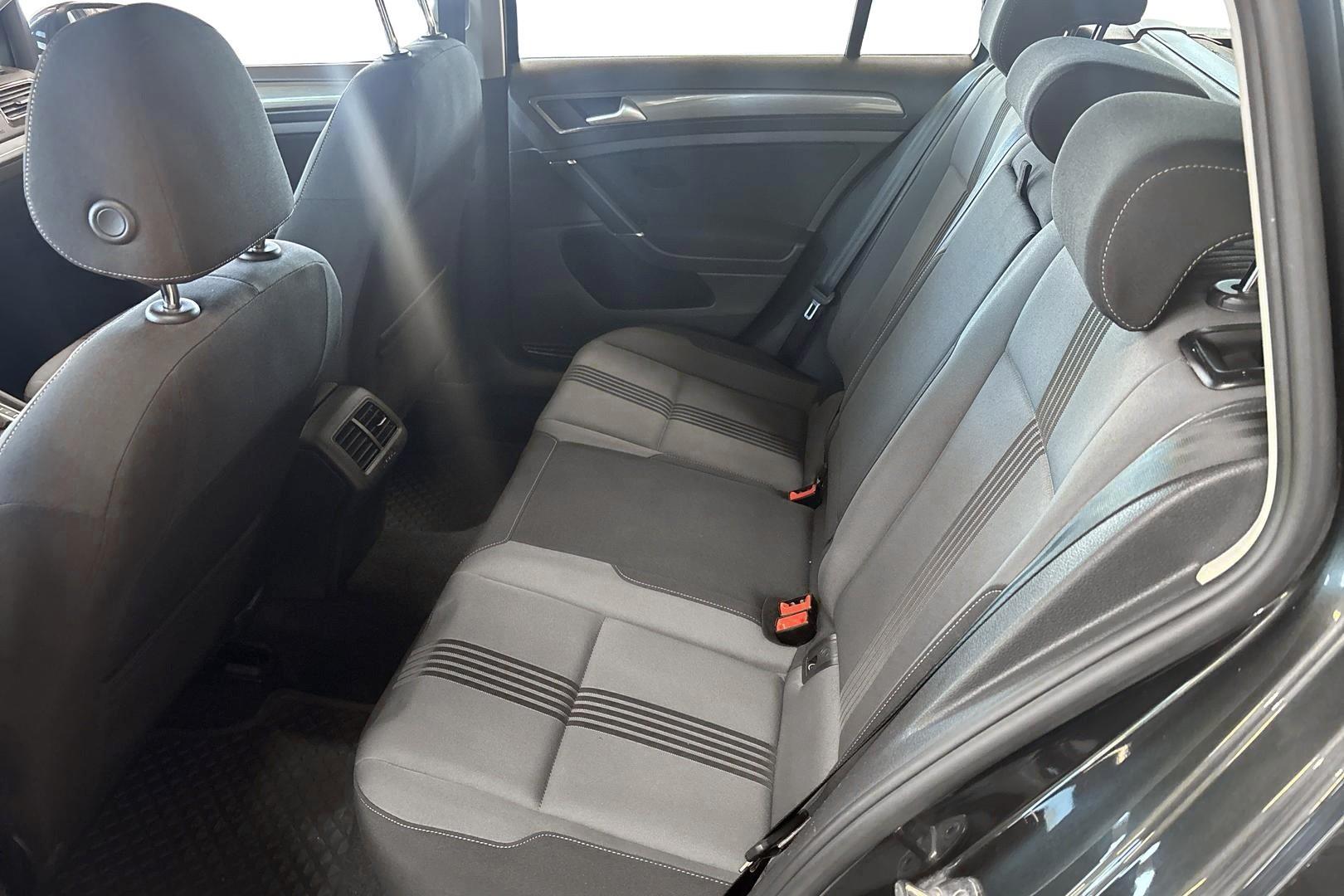 Volkswagen Golf 2016