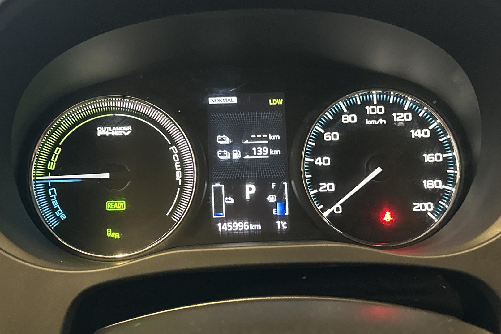 Mitsubishi Outlander PHEV 2017