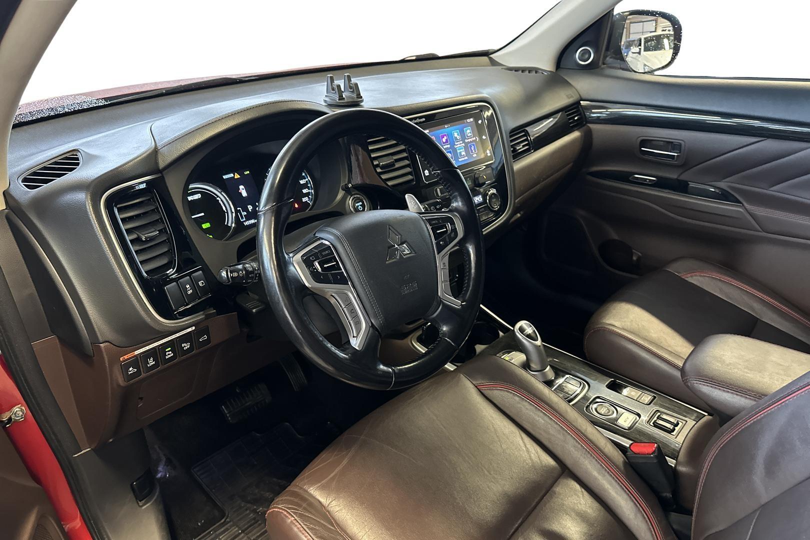 Mitsubishi Outlander PHEV 2017