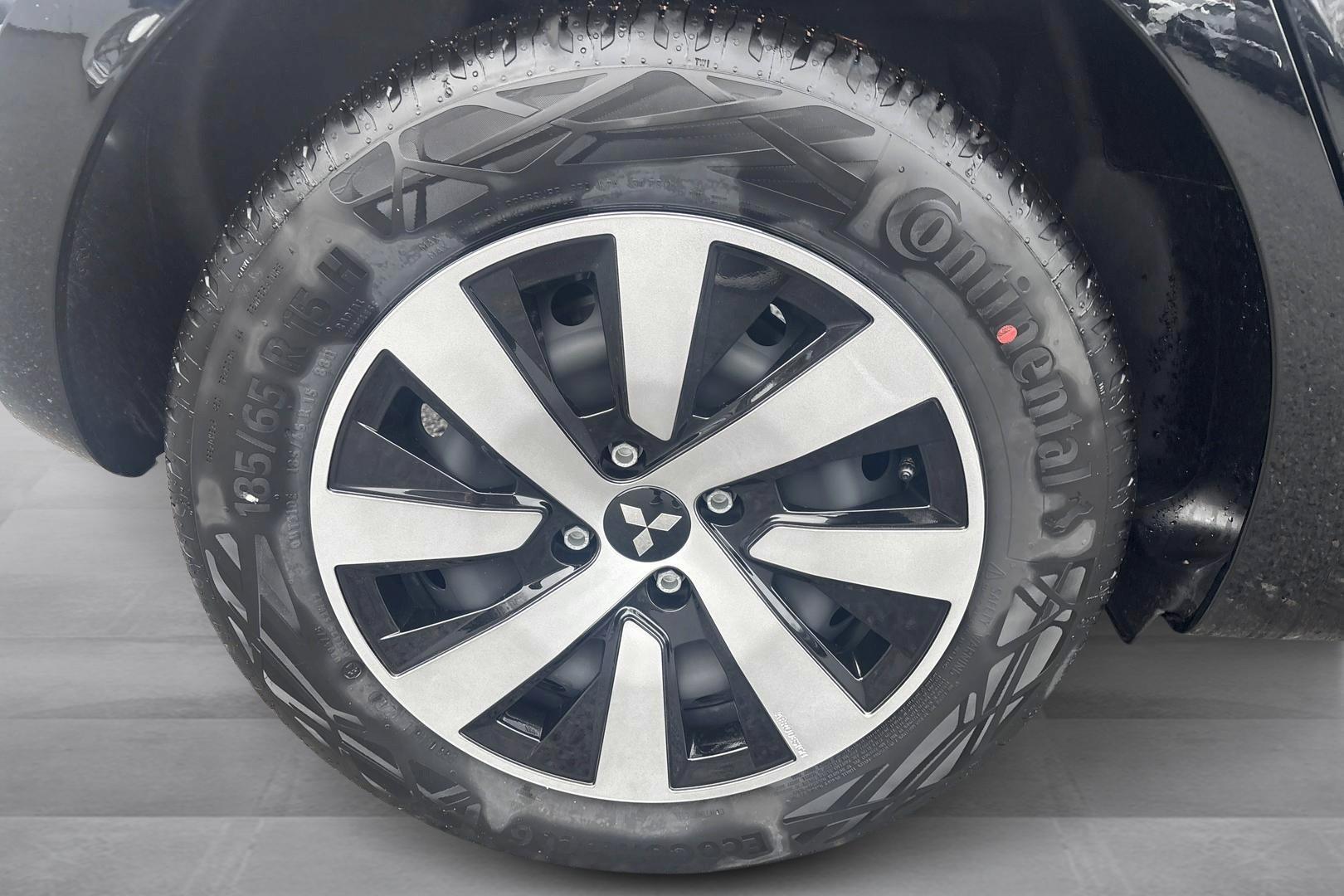 Mitsubishi Colt 2025