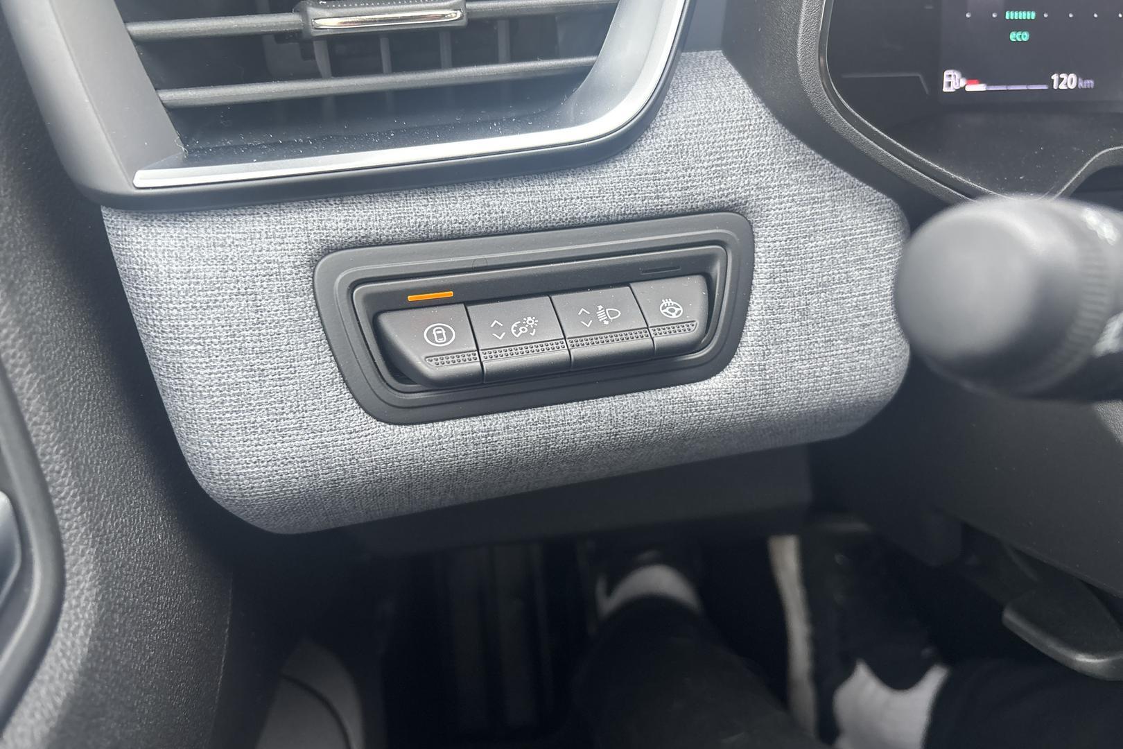 Mitsubishi Colt 2025