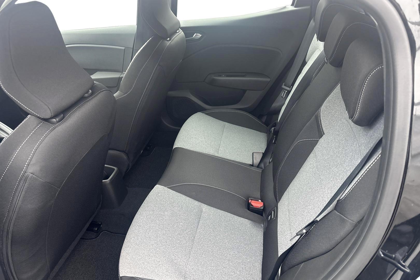 Mitsubishi Colt 2025