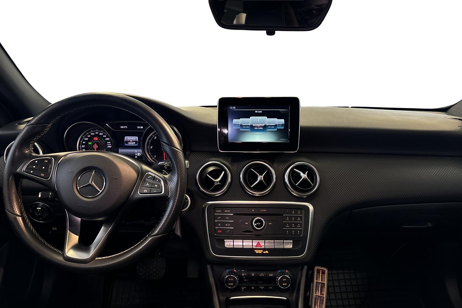 MERCEDES-BENZ A 2016