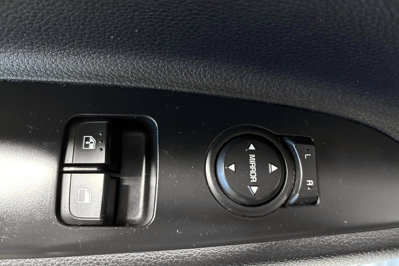 Kia Rio 13