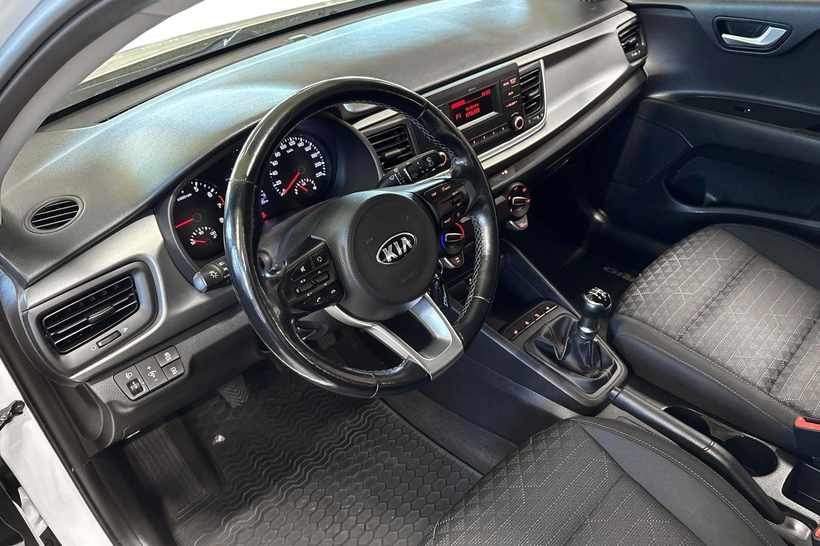 Kia Rio 7