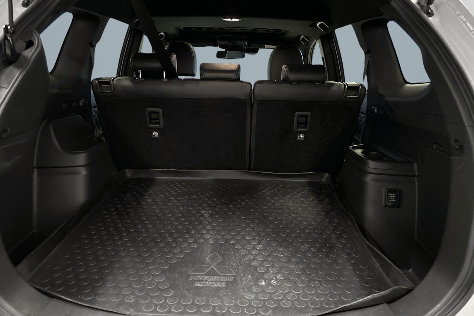 Mitsubishi Outlander PHEV 2021