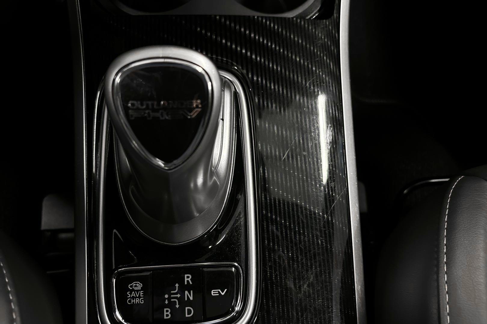 Mitsubishi Outlander PHEV 2021