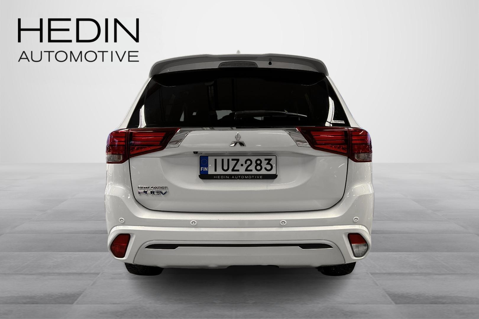 Mitsubishi Outlander PHEV 2021