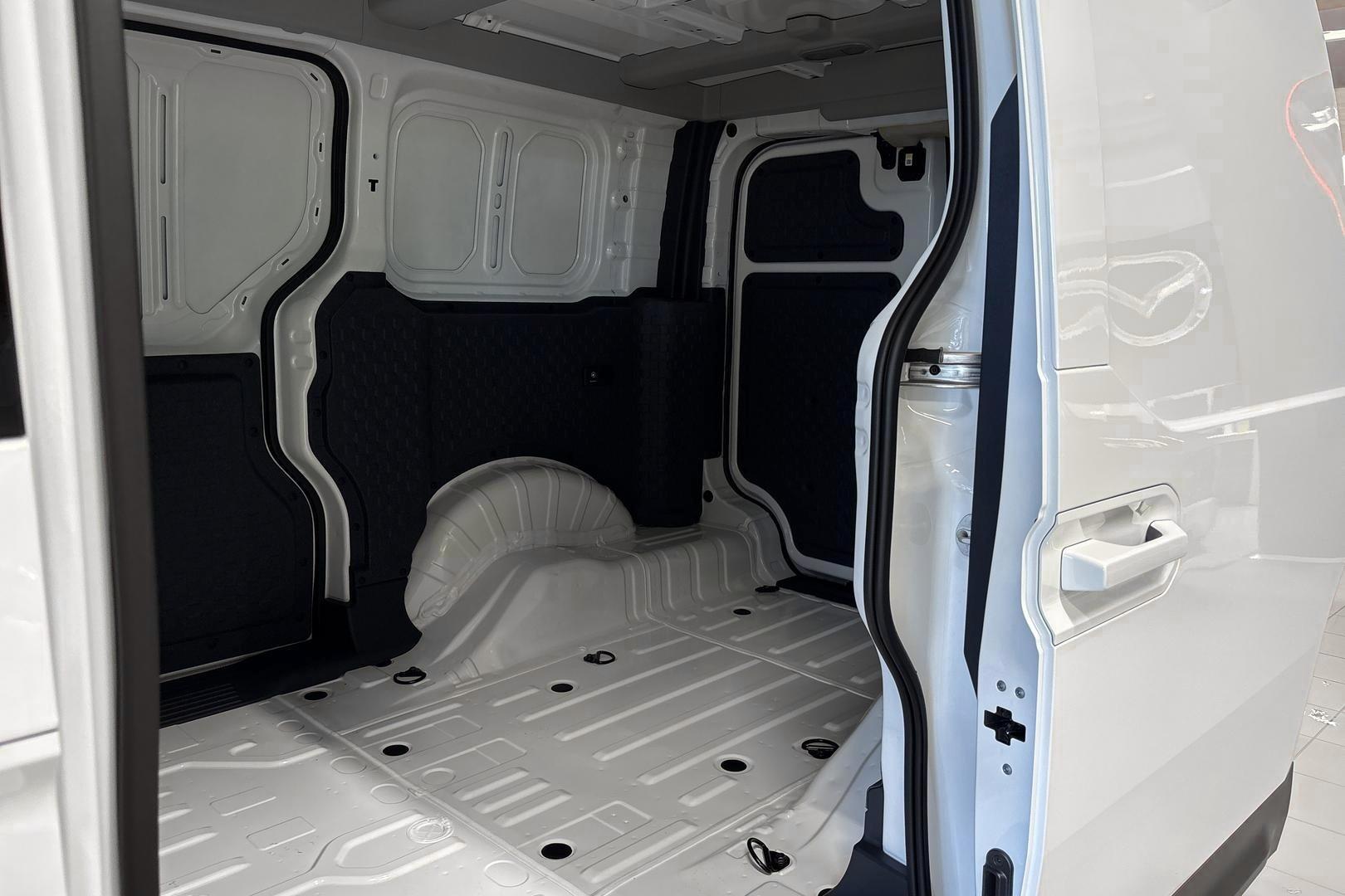 Kia PV5 Cargo 2026