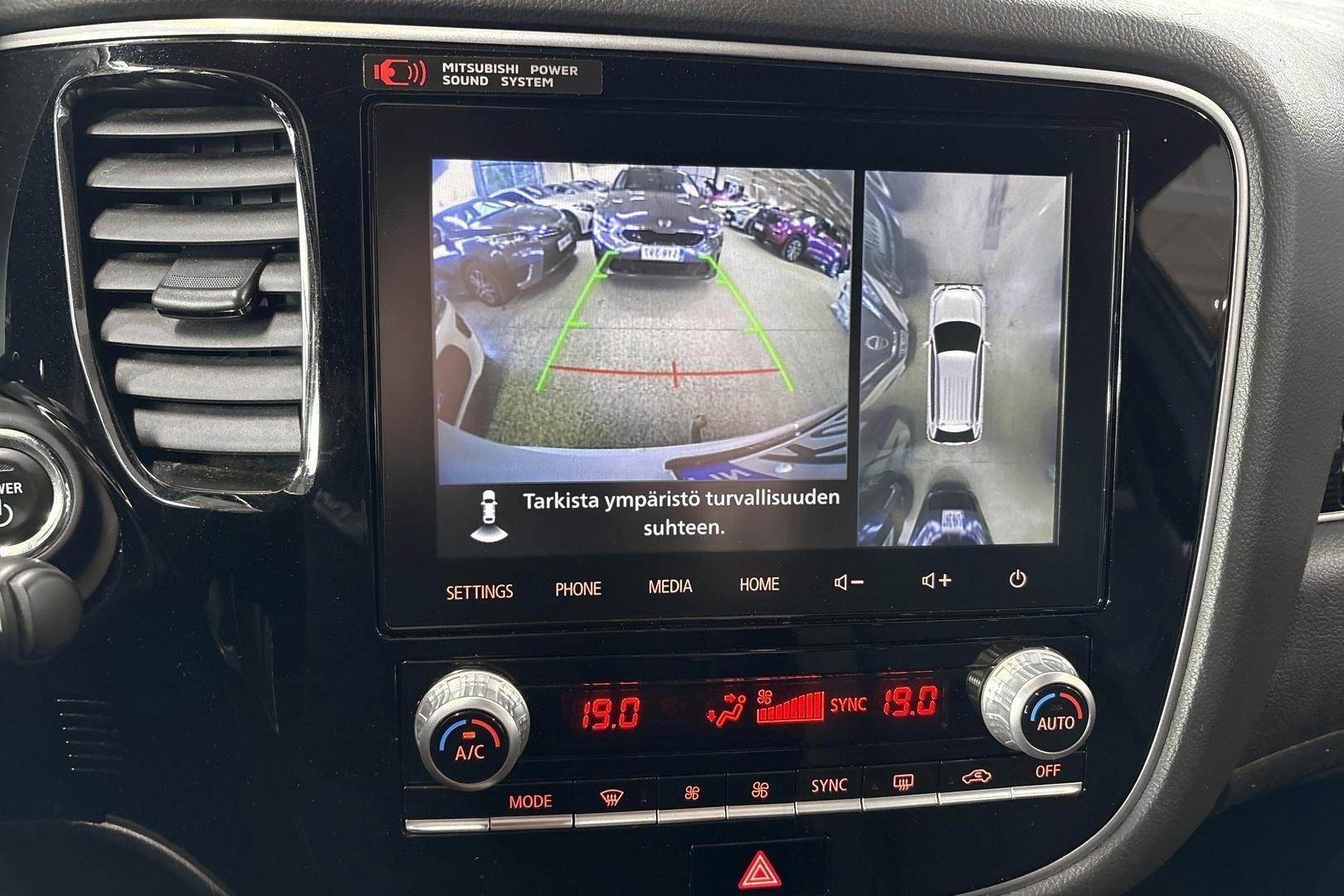 Mitsubishi Outlander PHEV 2020