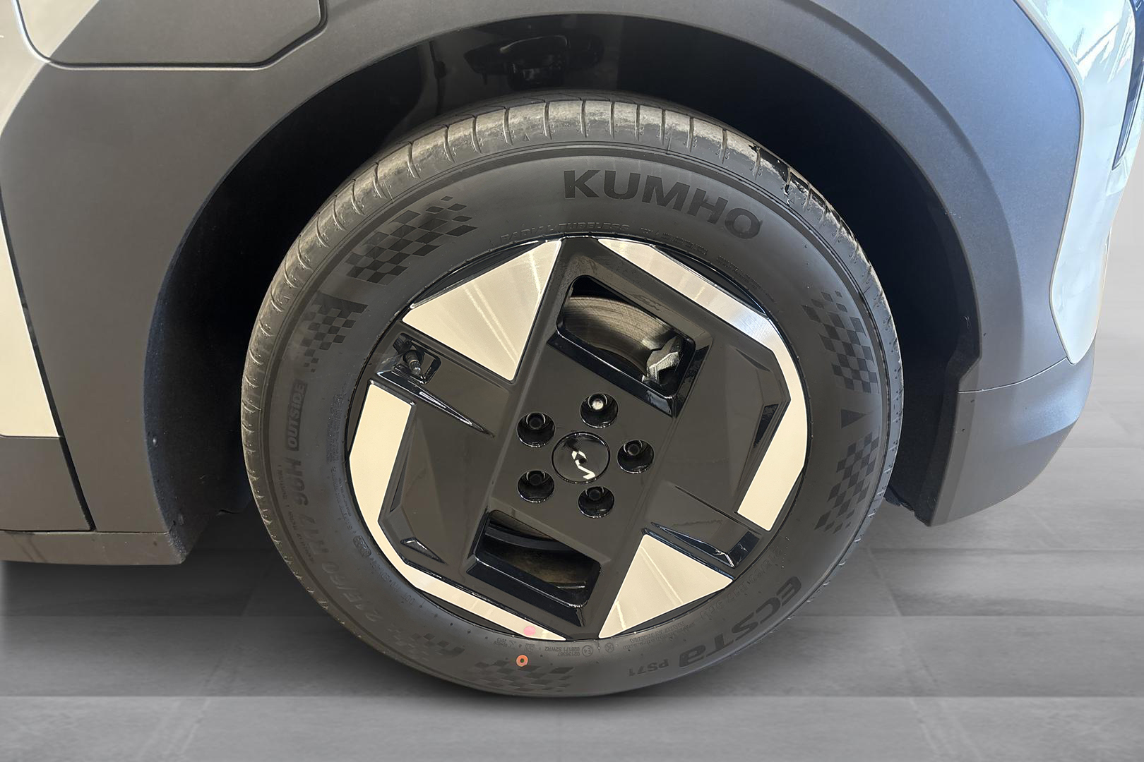 Kia EV3 13