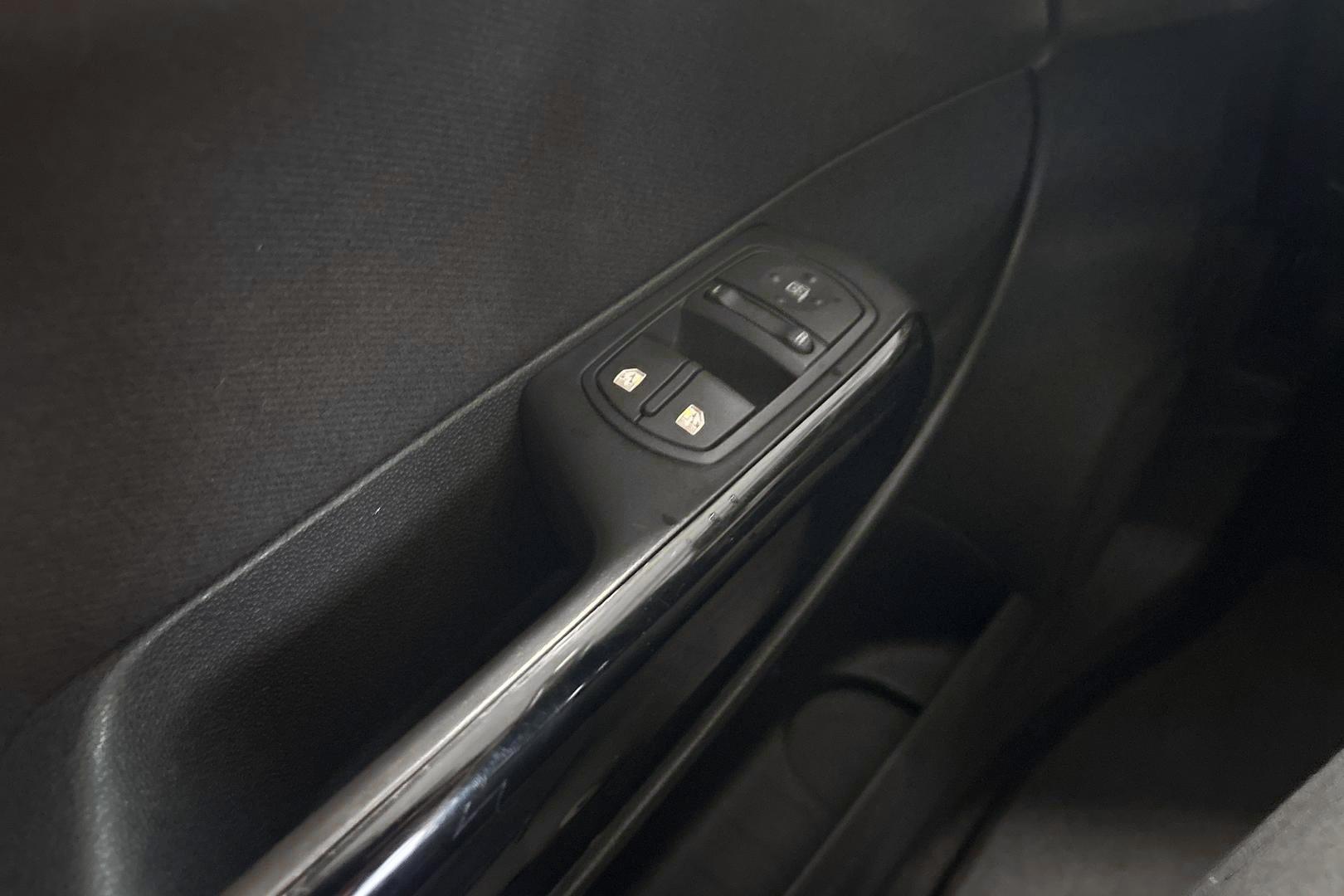 OPEL CORSA 2012