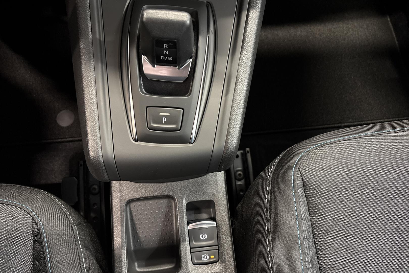 Mitsubishi Grandis 19