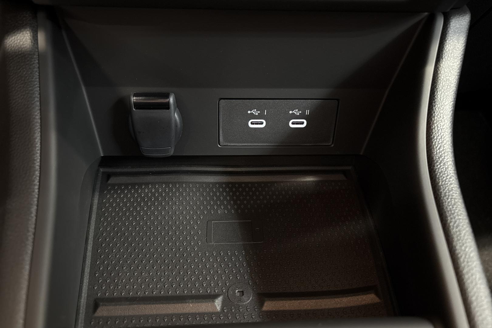 Mitsubishi Grandis 22