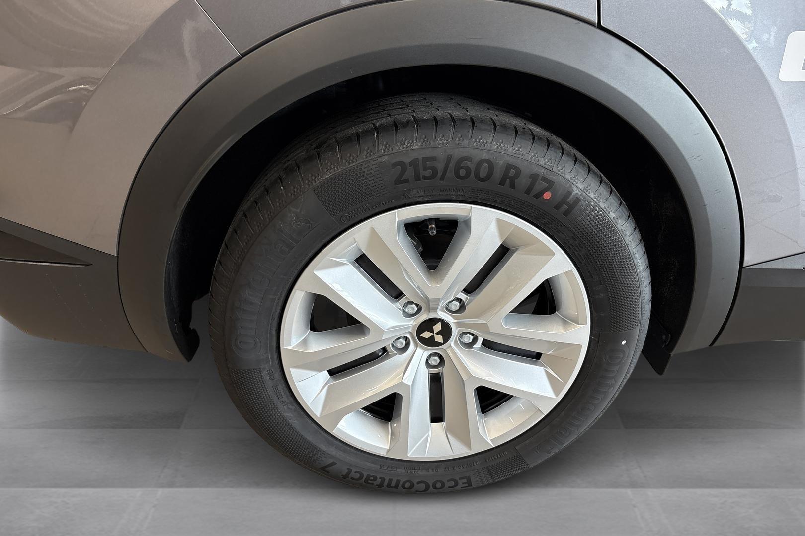 Mitsubishi Grandis 23
