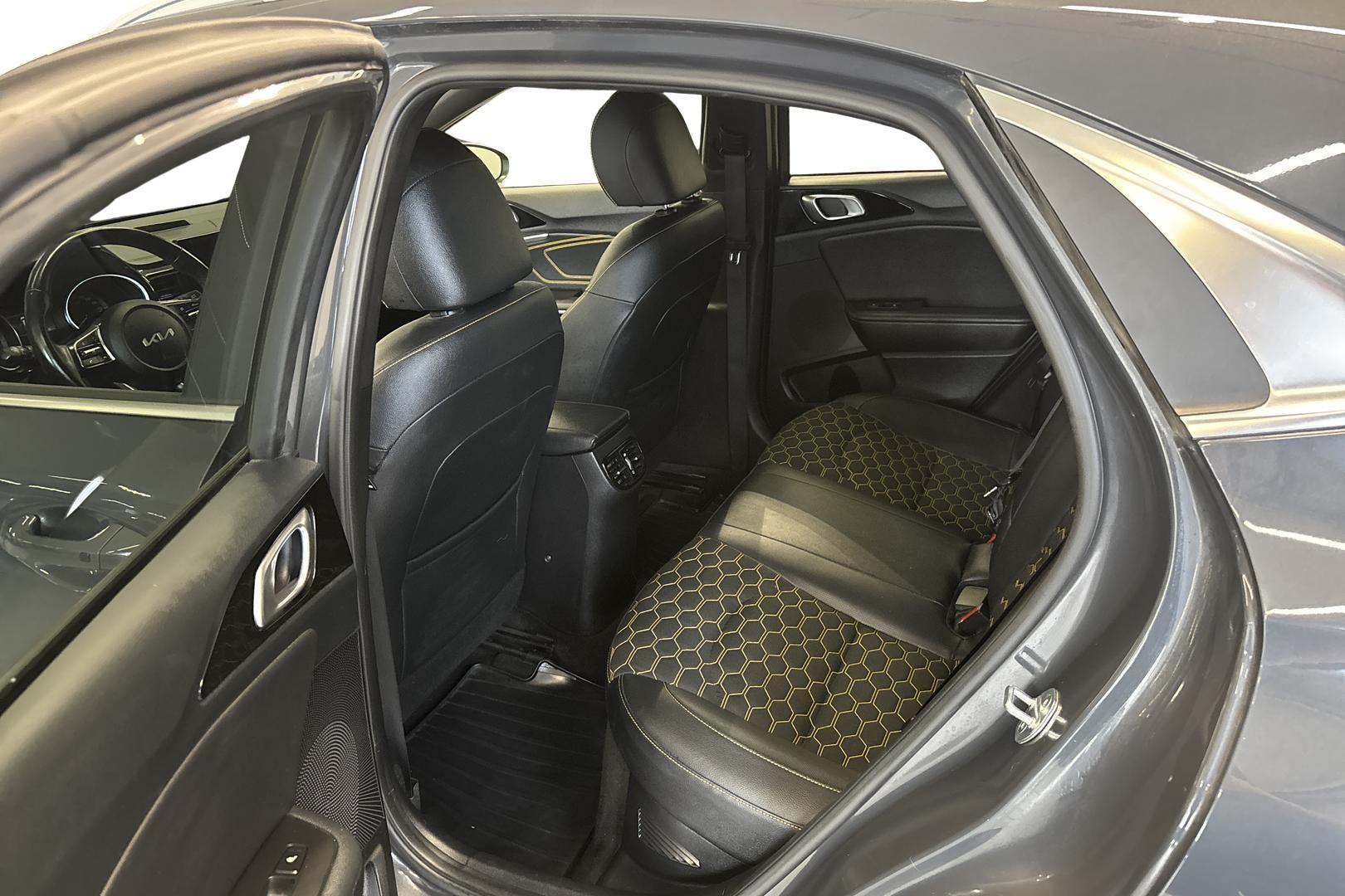 Kia XCeed 9