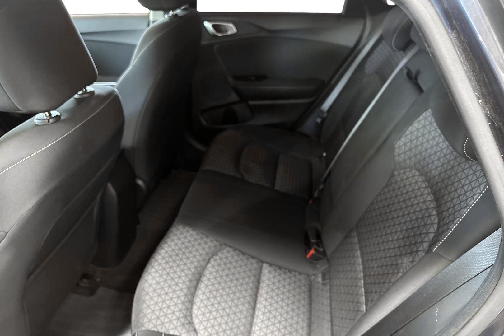 KIA CEED 9