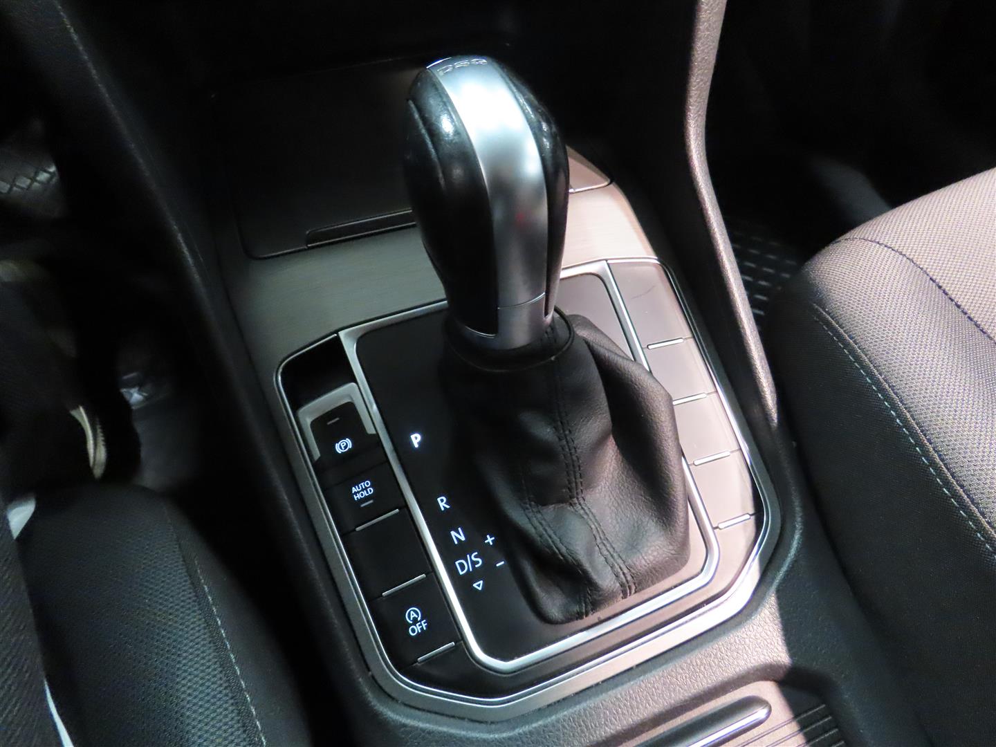 VOLKSWAGEN Golf Sportsvan 2015