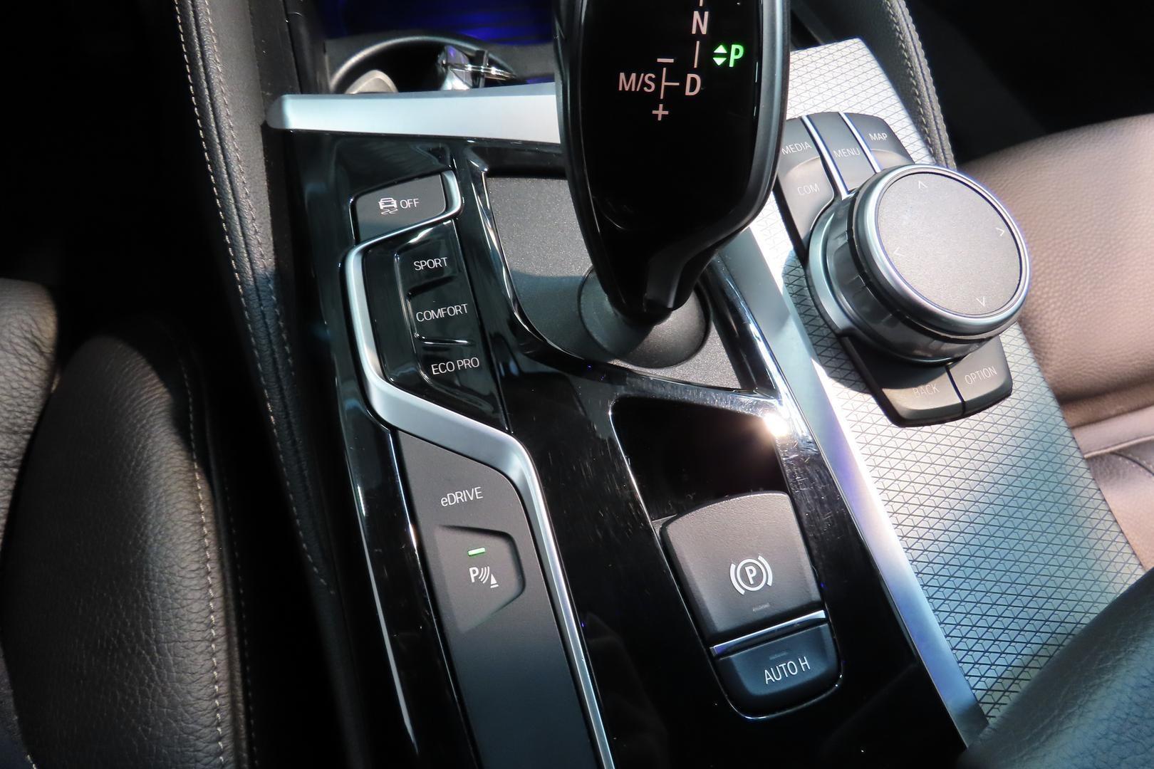 BMW 530 2019