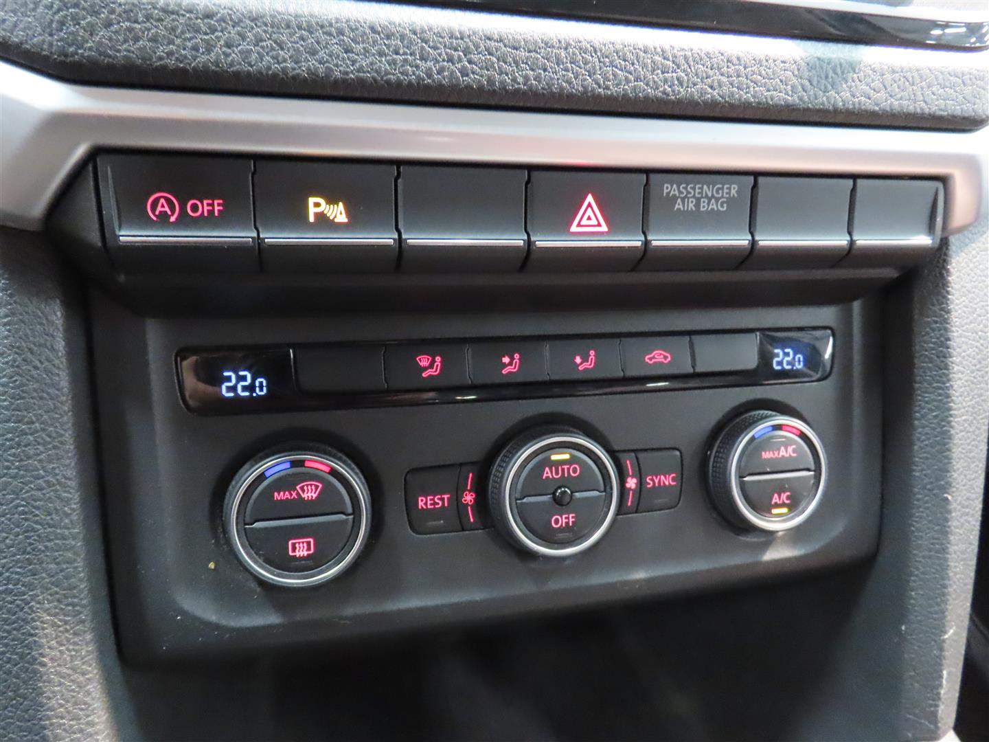 VOLKSWAGEN Amarok 2020