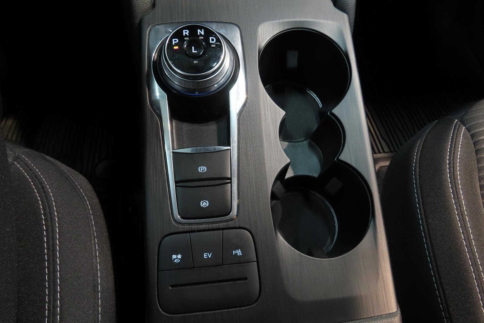 FORD Kuga 2021