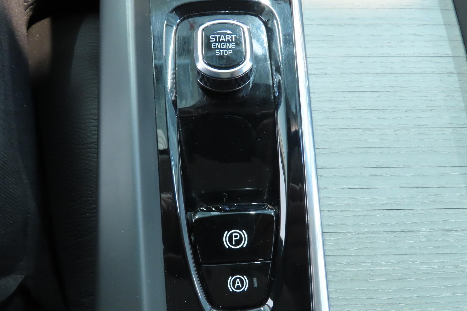 Volvo V60 2022