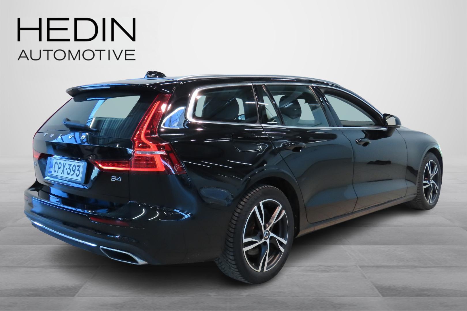 Volvo V60 2022