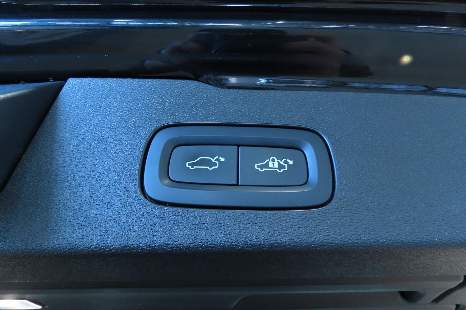 Volvo V60 2022