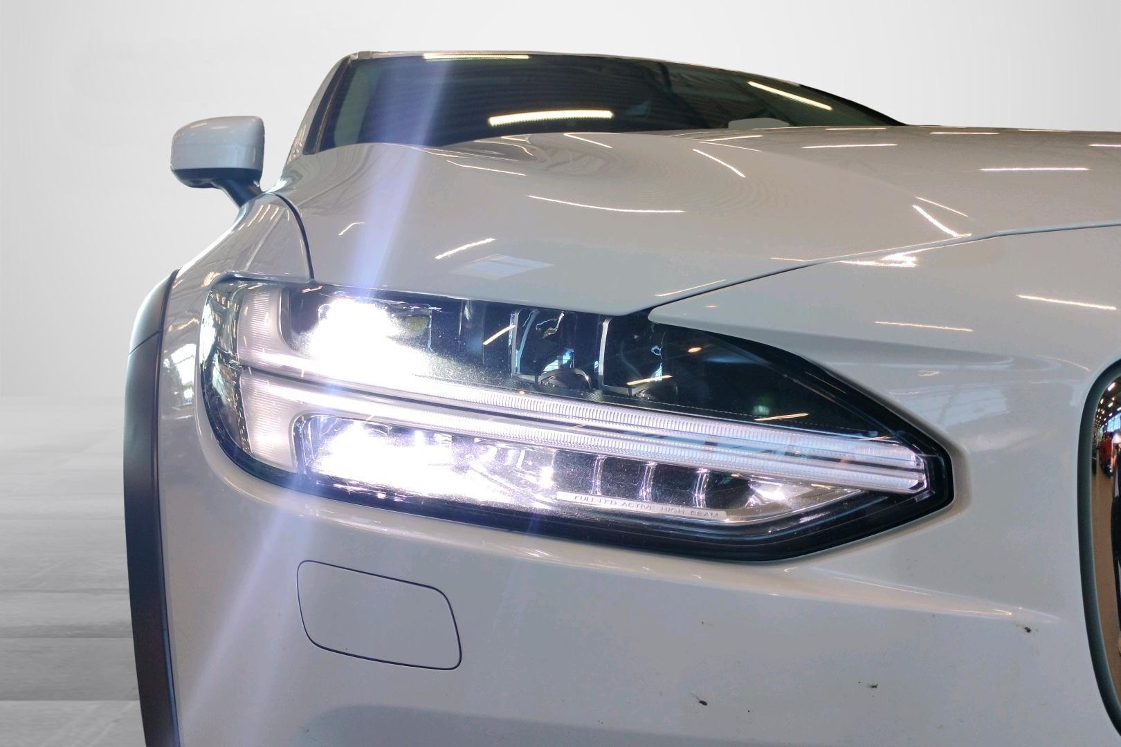 Volvo V90 Cross Country 2020